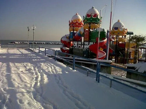 Ξενοδοχείο με διαμερίσματα Nobel 3*